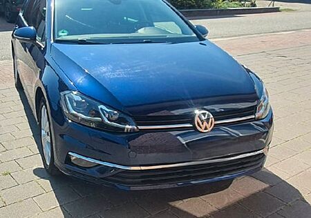 VW Golf Volkswagen VII / 2.0 TDI/ DSG