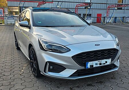 Ford Focus ST Line 2.0