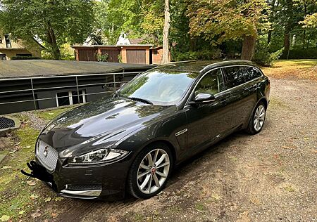 Jaguar XF 3.0 L V6 Diesel S Sportbrake -