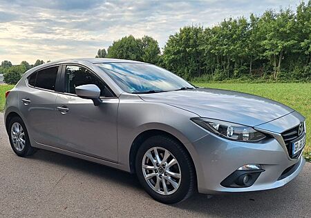 Mazda 3 2.2 SKYACTIV-D 150 Center-Line TÜV neu