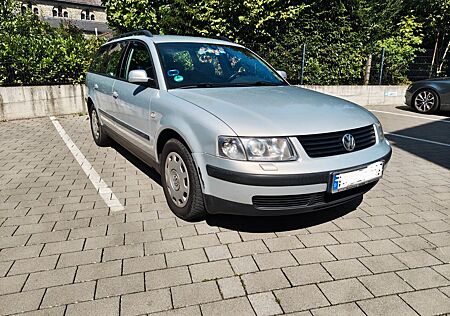 VW Passat Variant Volkswagen 1.8 T 20V Xenon Klimaauto 1.hand