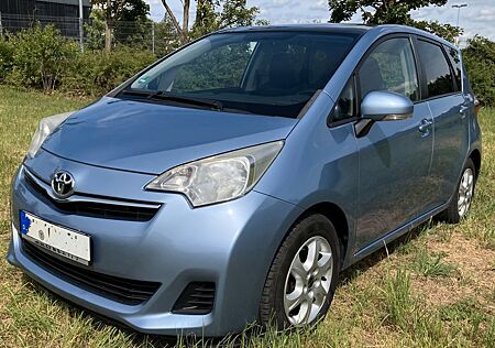 Toyota Verso-S 1,33-l-Dual-VVT Club Club