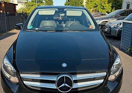 Mercedes-Benz B 180 B180-So gut wie neu, nur 53.000 gefahren