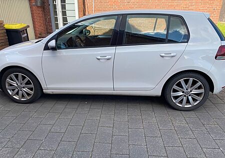 VW Golf Volkswagen 1.4 TSI 90 kW MATCH MATCH