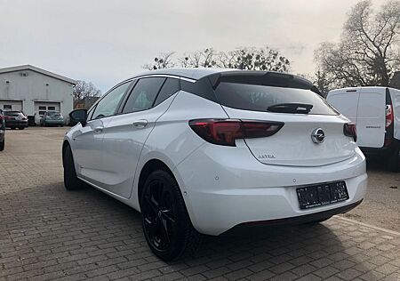 Opel Astra 1,2Turbo Elegance