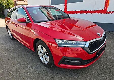 Skoda Octavia 1.5i e-TEC/Hybrid DSG AMBITION*LED*Kamera*Navi