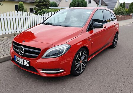 Mercedes-Benz B 180 Autotronic Amg-line