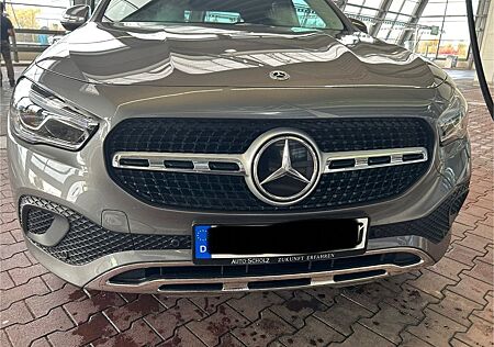 Mercedes-Benz GLA 200 DCT - mit Junge Sterne Garantie