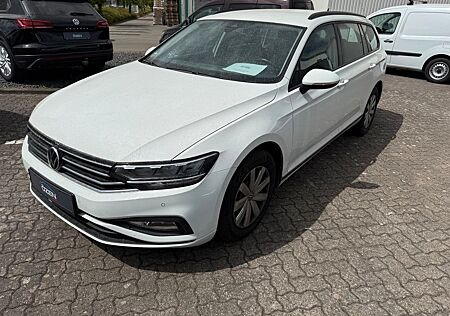 VW Passat Variant Volkswagen Conceptline *LED*NAVI*KAM*