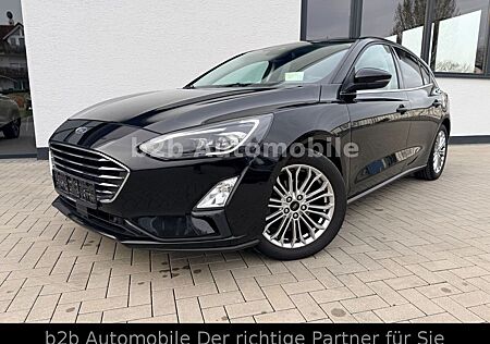 Ford Focus Lim. Titan/LED/Key/Kamera/ACC/HuD/Navi/B&O