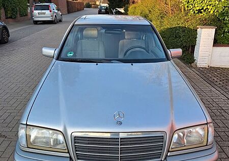 Mercedes-Benz C 180 CLASSIC Classic