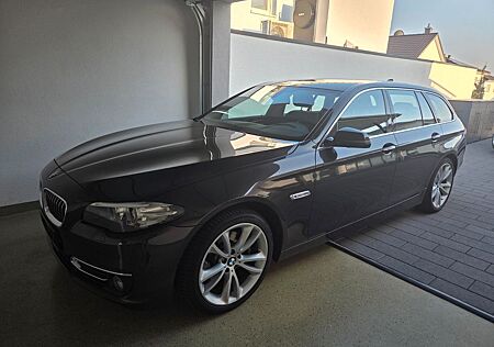 BMW 520d xDrive Touring Luxury Line