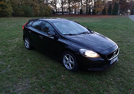 Volvo V40 D2 - Kinetic