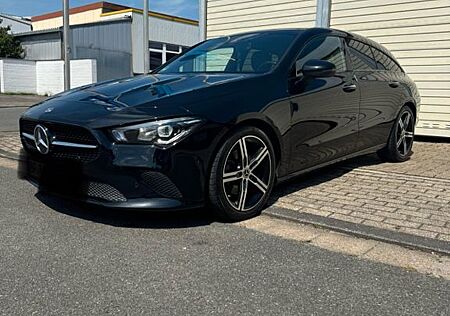 Mercedes-Benz CLA 200 Shooting Brake CLA 200 d 4MATIC DCT ...