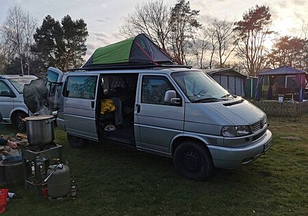 VW T4 Caravelle Volkswagen 2.5 TDI 75kW syncro lang Standard