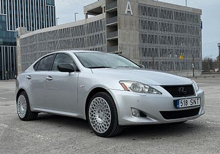 Lexus IS 220 220d Luxury Line Luxury Line