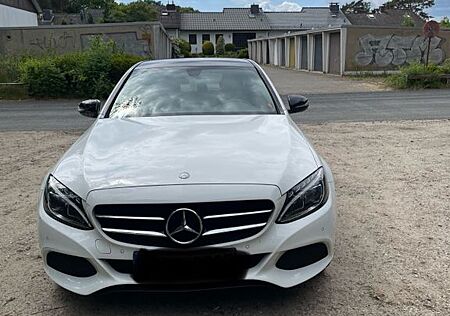 Mercedes-Benz C 180 -
