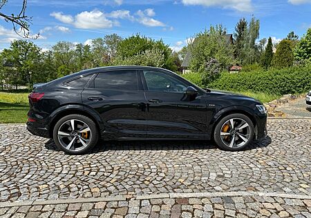 Audi e-tron SPORTBACK S quattro LUFT/HUD/PANO/S-SITZE