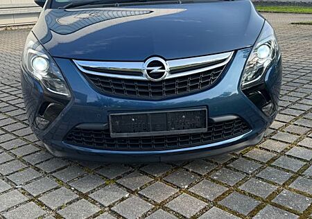 Opel Zafira Tourer 2.0 CDTI AutomNavScheckBixenShzLh