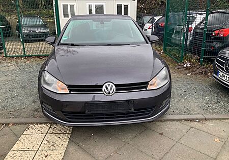 VW Golf Volkswagen 1.6 TDI LOUNGE Automatikgetriebe Navi