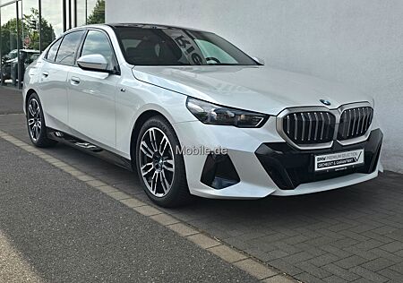 BMW 520d M Sportpaket Komfortsitze Panorama AHK