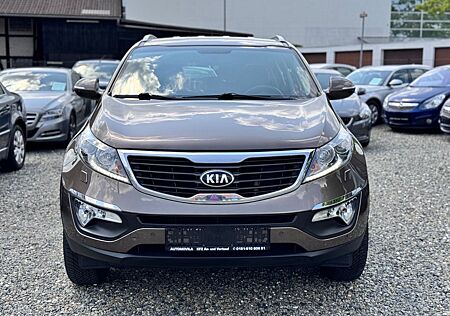 Kia Sportage Spirit 4WD/Kamera /Keyless/Ahk/Navi