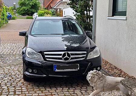 Mercedes-Benz C 200 CGI Blue Eff.