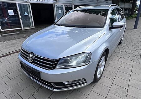 VW Passat Variant Volkswagen Passat 2.0 TDI Autom.Highline Leder-Alu-Ahk-Mfl
