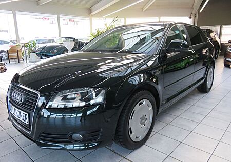 Audi A3 Sportback 1.8 TFSI Attraction quattro*Xenon*