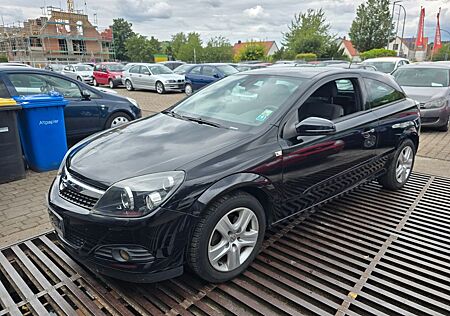 Opel Astra GTC 1.8 Klima Xenon Tüv Tempo Sihzg AUX LPGas