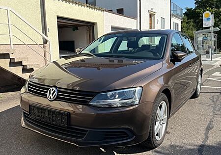 VW Jetta Volkswagen 1.2 TSI Comfortline Comfortline