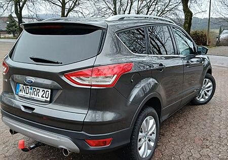 Ford Kuga 2,0 TDCi 4x4 132kW Titanium PowerShift ...