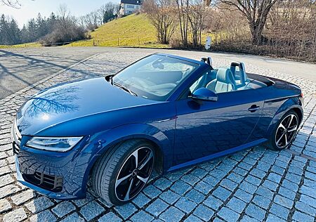 Audi TT Roadster 2.0 TFSI S tronic quattro -