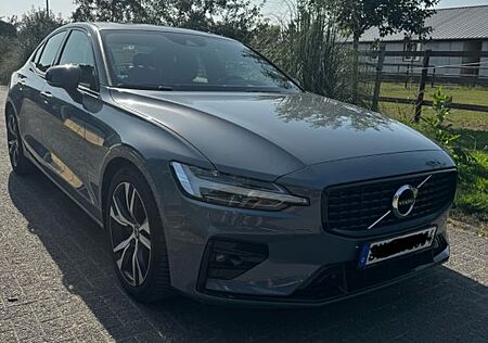 Volvo S60 B4 R Design 8-Gang Geartronic
