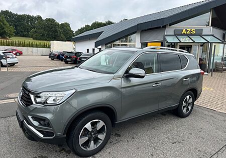 SsangYong Rexton Quartz 7.Sitze AHK Autom. 4x4 Leder Kam.