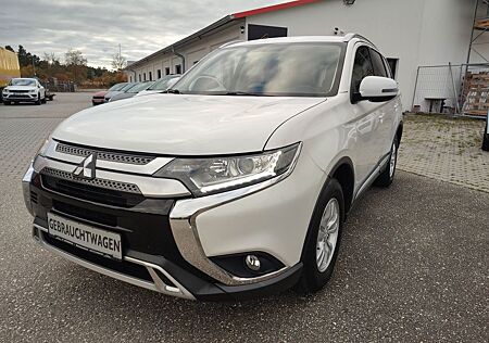 Mitsubishi Outlander Diamant Edition 2WD NAVI/SHZ/DAB/KAM!