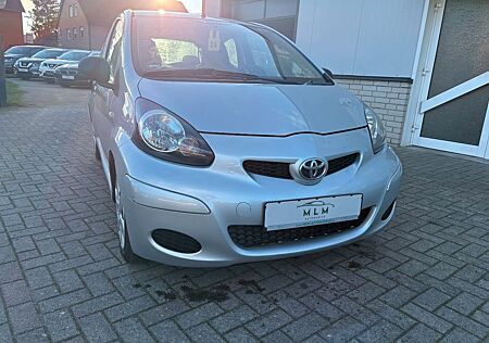 Toyota Aygo (X) Aygo AYGO Basis