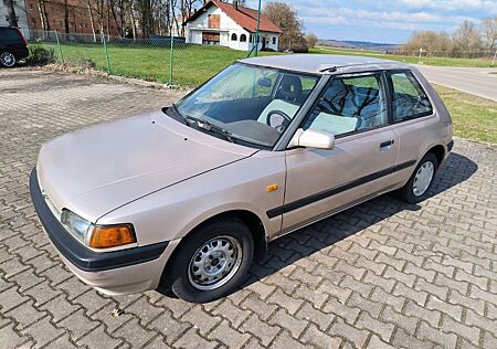 Mazda 323 Automatik 1,6