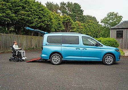 Ford Grand Tourneo GrandTourneo Connect Titanium Behindertengerecht