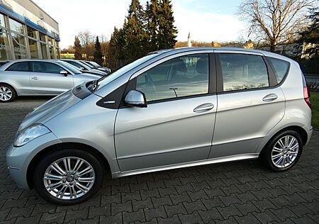 Mercedes-Benz A 160 *2 HAND*NAVI*AHK*SHZ*KLIMA*ALU*NEU TÜV*66Tk