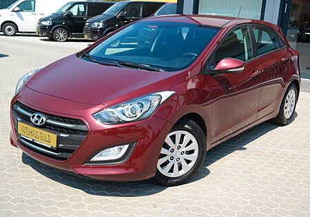 Hyundai i30 Trend blue/Navi/R-Kamera/Euro6/Tüv NEU