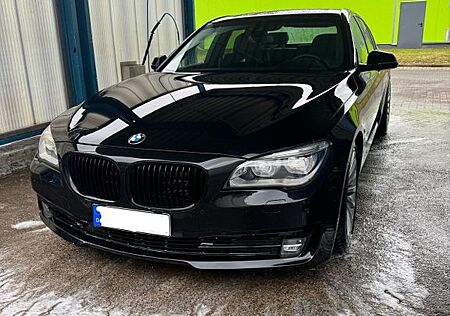 BMW 740d xDrive - ACC LED Digi-Tacho HUD 360° GSD