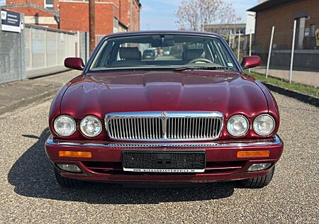 Jaguar XJ X300 4.0 V6 1.Hand Original Zustand+Scheckheft