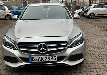 Mercedes-Benz C 220 /KOMBI/XENON/NAVI/LEDER