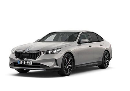 BMW 550e xDrive M Sportpaket Klimaaut. Memory vorn