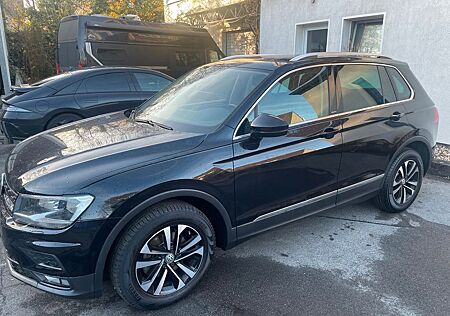 VW Tiguan Volkswagen 2.0 TDI SCR DSG IQ.DRIVE IQ.DRIVE