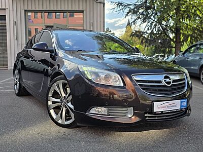 Opel Insignia 2.8 AUTOMATIK NAVI XEN OPCLINE LEDE 4x4