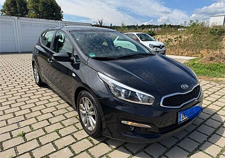 Kia Cee'd / Ceed 1.4 Euro6 Klima Alu NUR 46000km