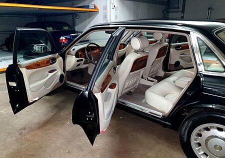Jaguar Daimler V8 Limousine lang *letzte Version 2002