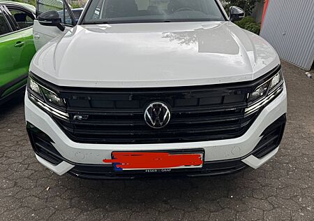 VW Touareg Volkswagen 3.L V6 R-Line TDI